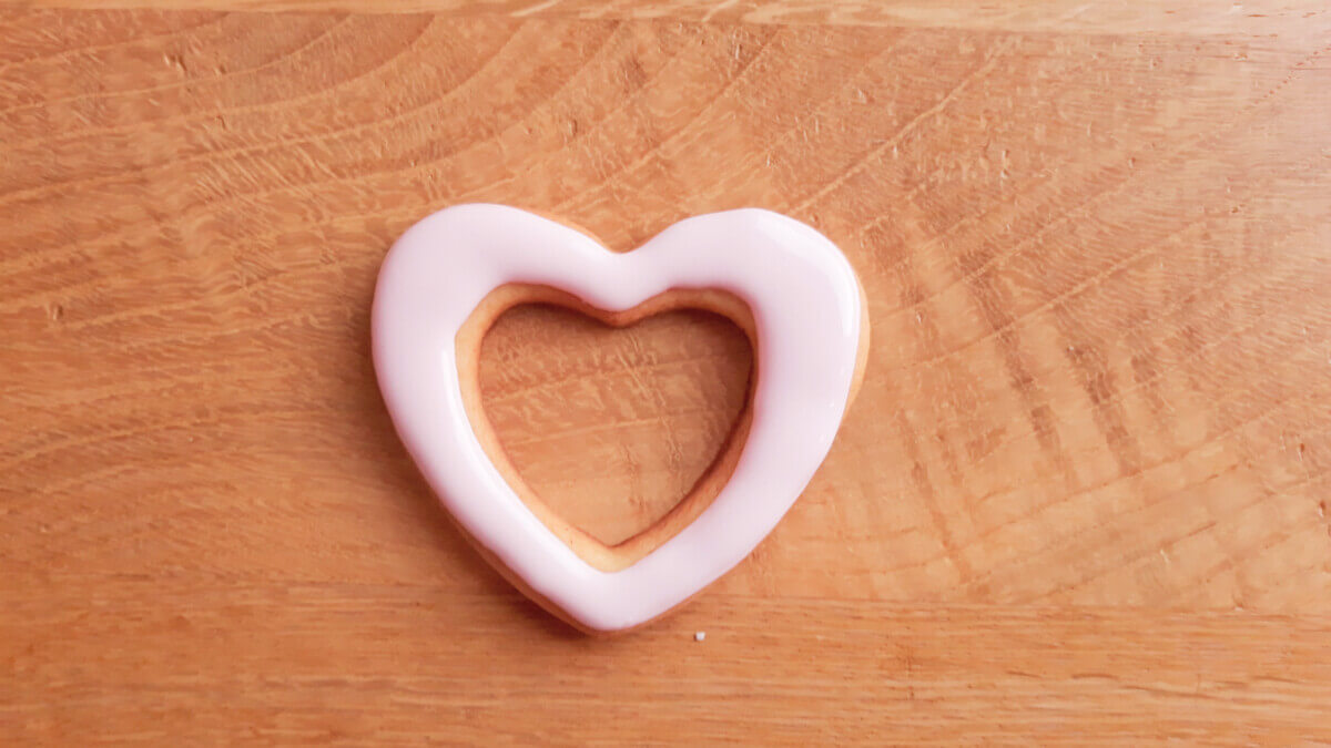 lukrowane ciasteczko w kształcie serca