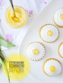 Cytrynowe stokrotki czyli bezowe mini tarty z lemon curd