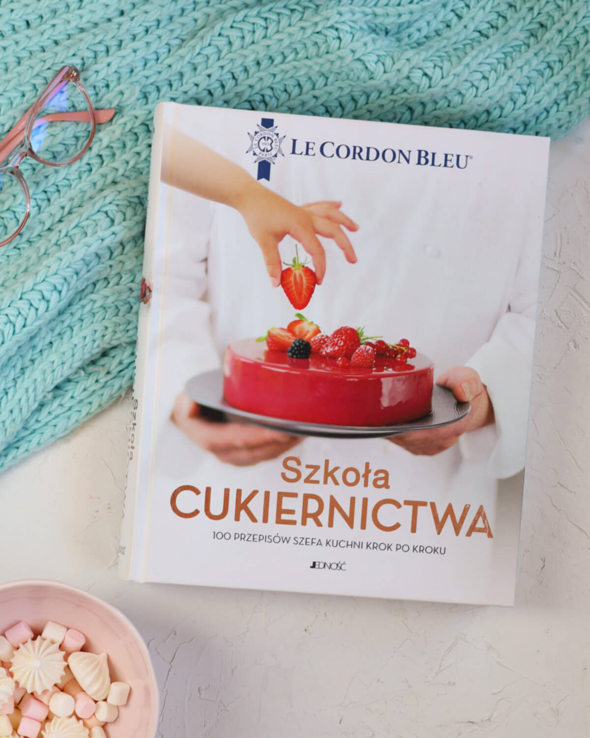Najlepsze książki cukiernicze, które warto kupić. Część 2, książka Szkoła Cukiernictwa Le Cirdon bleu