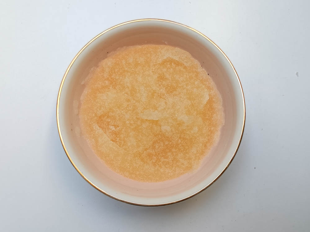 rozpuszcanie żelatyny do galaretki pomarańczowej