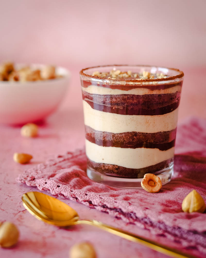 Laskowe tiramisu z kakaowymi biszkoptami i ganache czekoladowym