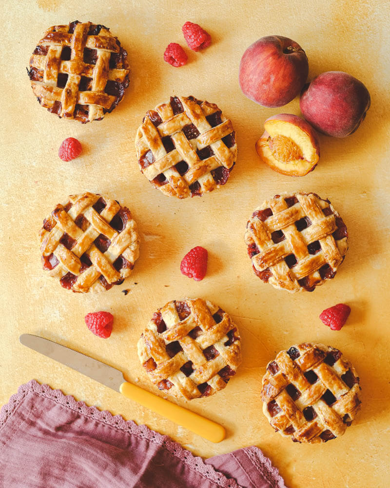 Melba mini pie - tartaletka brzoskwinia / malina