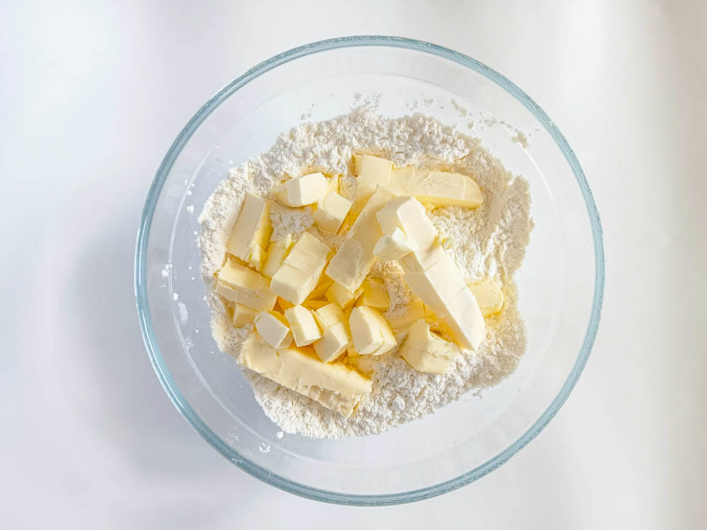 Przygotowanie kruchego, listkującego się ciasta