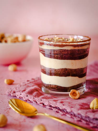 Laskowe tiramisu z kakaowymi biszkoptami i ganache czekoladowym