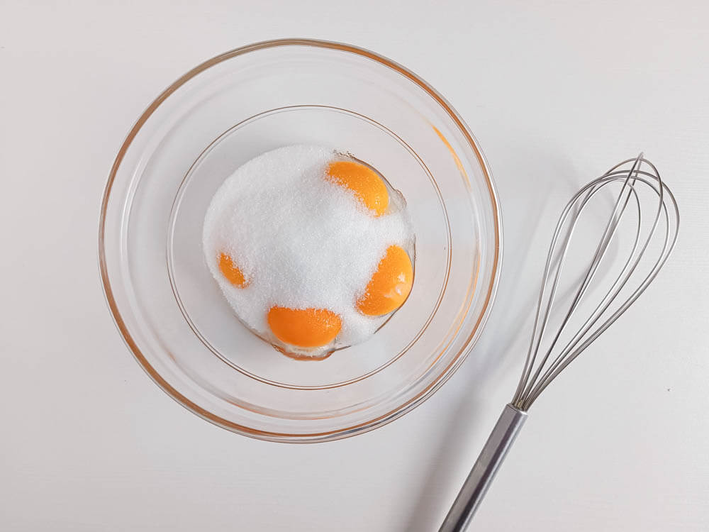 Przygotowanie kremu budyniowego - crème pâtissière