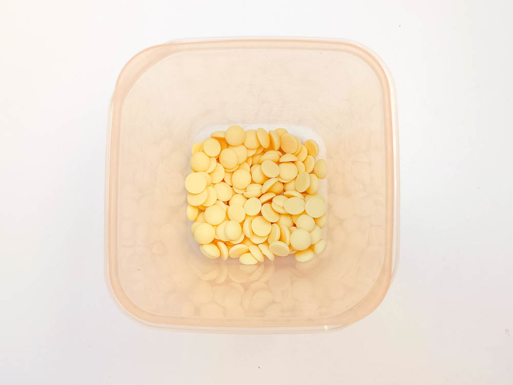 przygotowanie kremu orzechowego do miodownika snickers