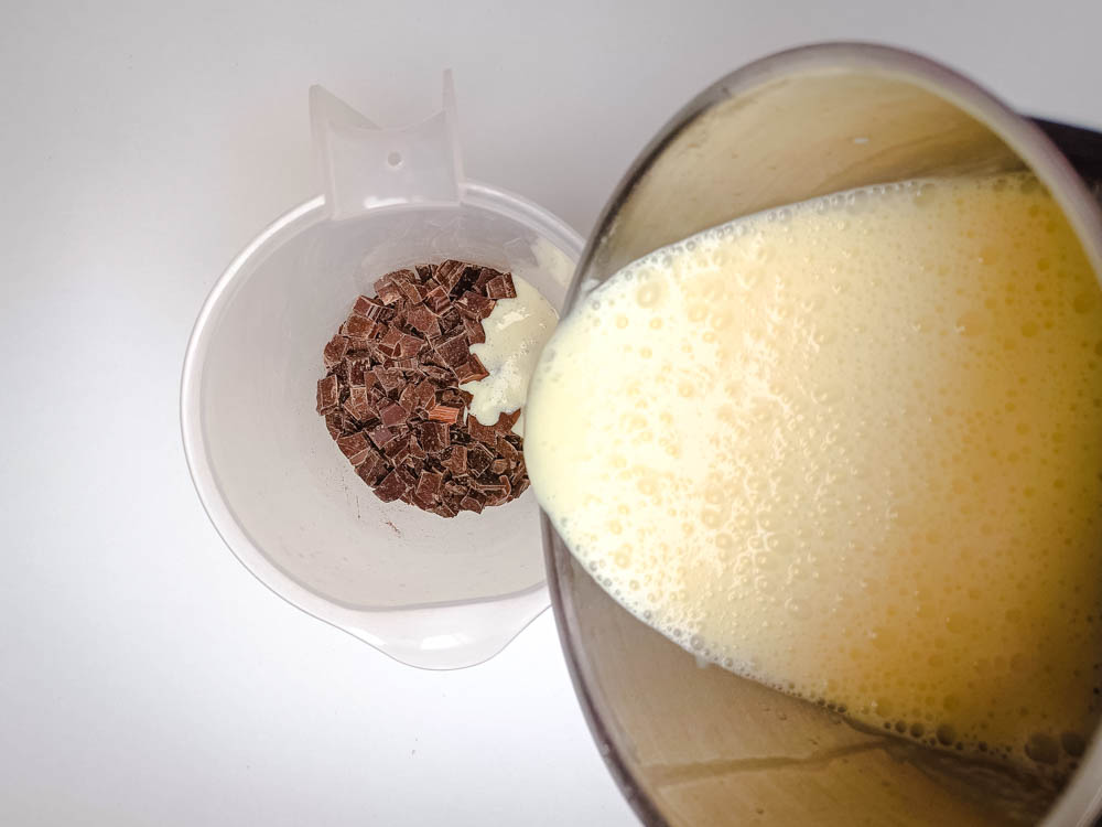 przygotowanie czekoladowego cremeux