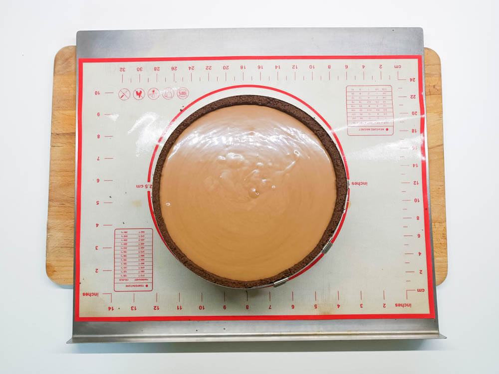 przygotowanie sernika kawowo-czekoladowego