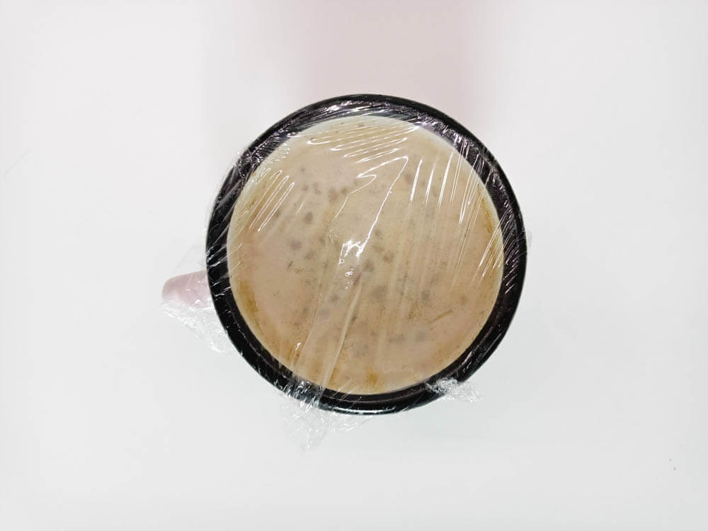 przygotowanie sernika kawowo-czekoladowego