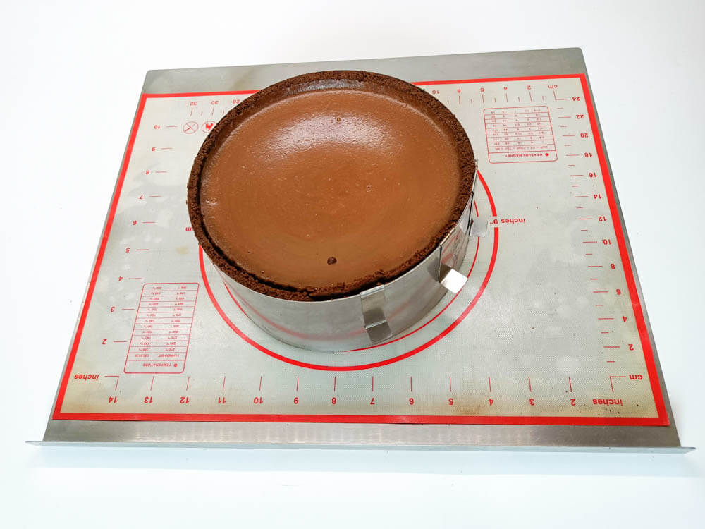 przygotowanie sernika kawowo-czekoladowego