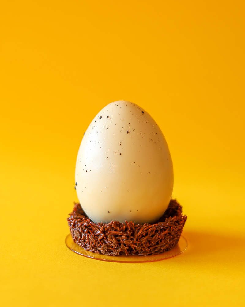 Monoporcje jajka - kokosowa namelaka / coulis mango-marakuja