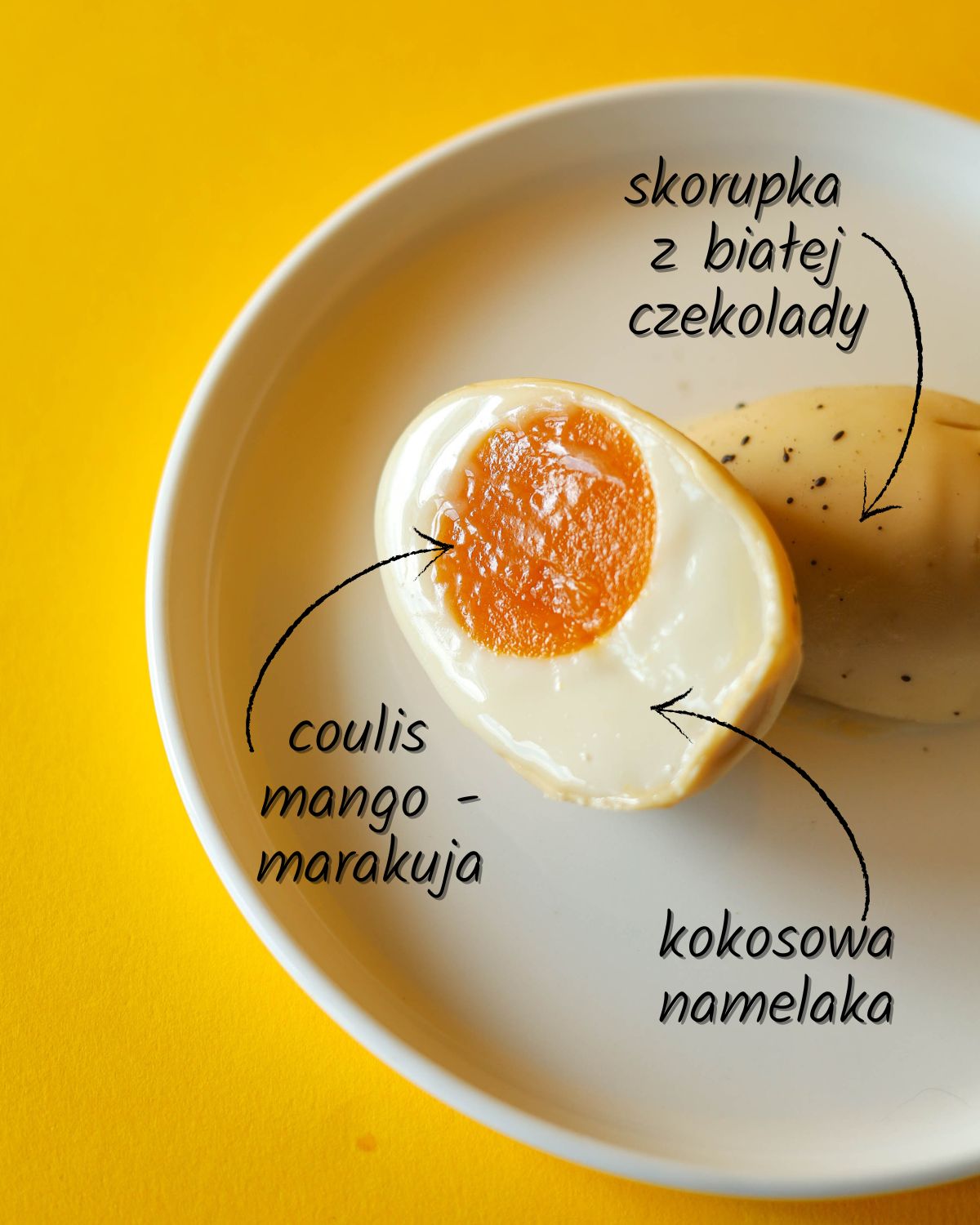 Monoporcje jajka - kokosowa namelaka / coulis mango-marakuja